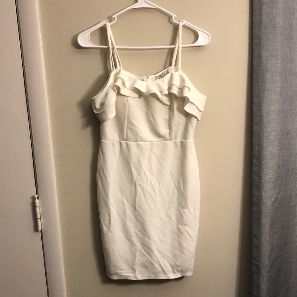Blāshe White Off the Shoulder Strap Dress